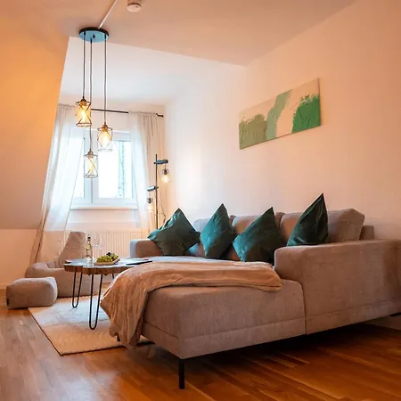 Schlossberg Residences - Design City-Apartment Im Herzen Der Weinstrasse Neustadt an der Weinstrasse Exterior photo