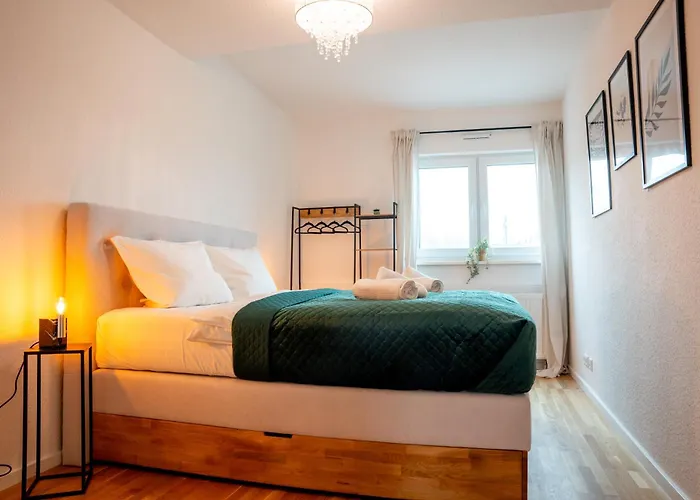 Schlossberg Residences - Design City-Apartment Im Herzen Der Weinstrasse