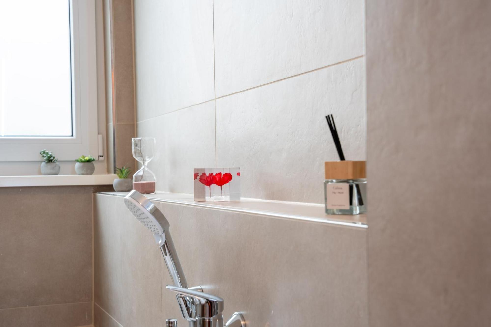 Schlossberg Residences - Design City-apartment Im Herzen Der Weinstrasse Apartment