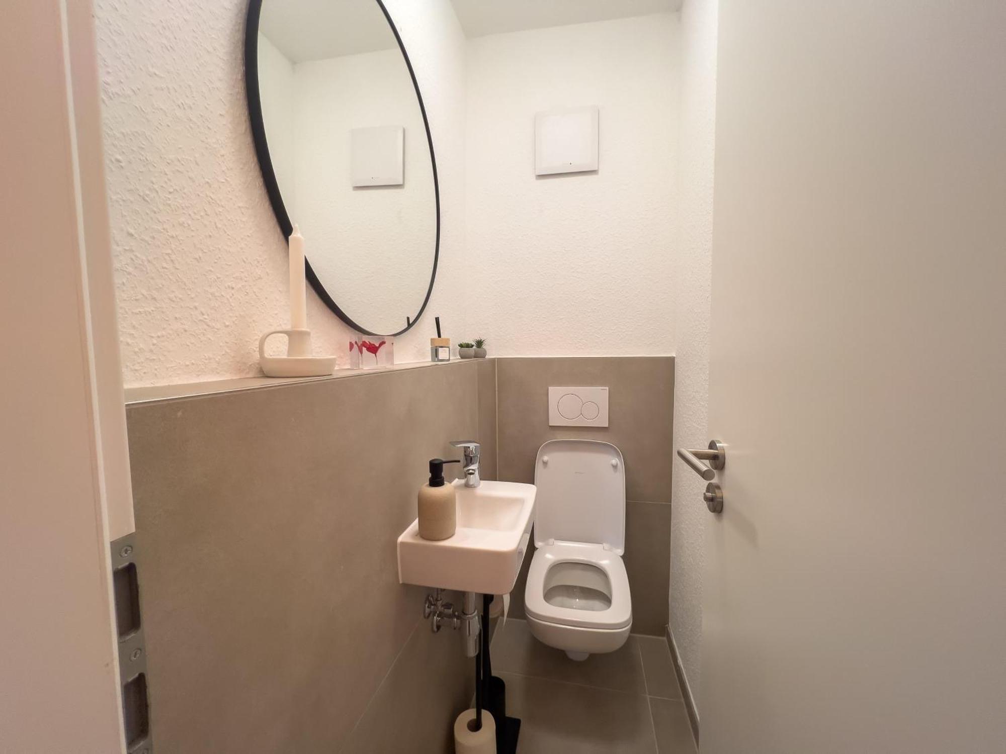 Schlossberg Residences - Design City-apartment Im Herzen Der Weinstrasse *