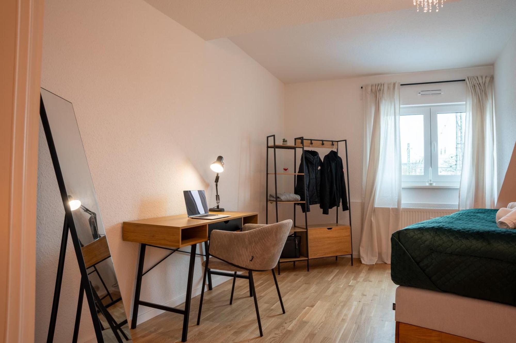 Schlossberg Residences - Design City-apartment Im Herzen Der Weinstrasse Apartment