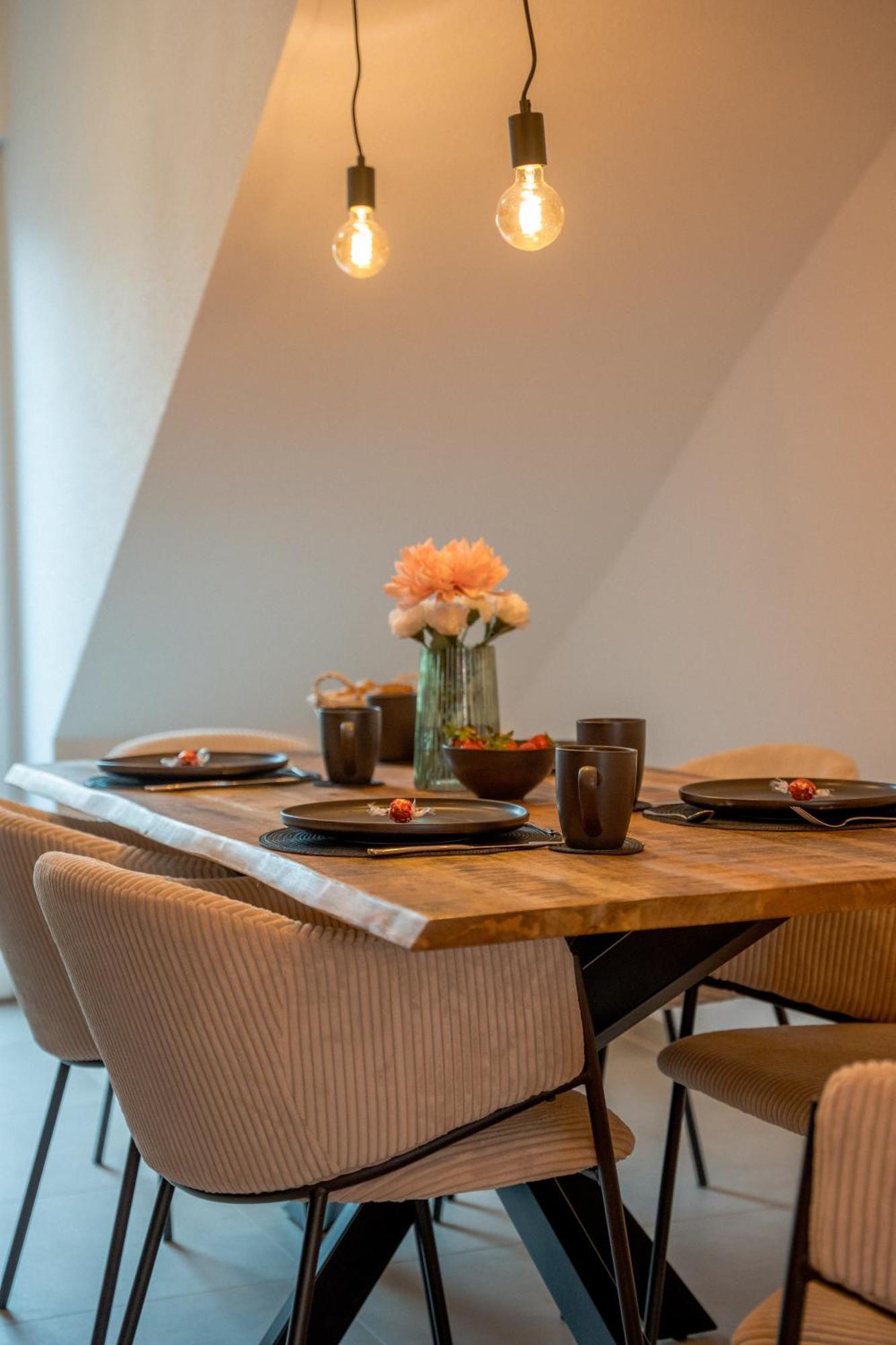 Schlossberg Residences - Design City-apartment Im Herzen Der Weinstrasse Apartment