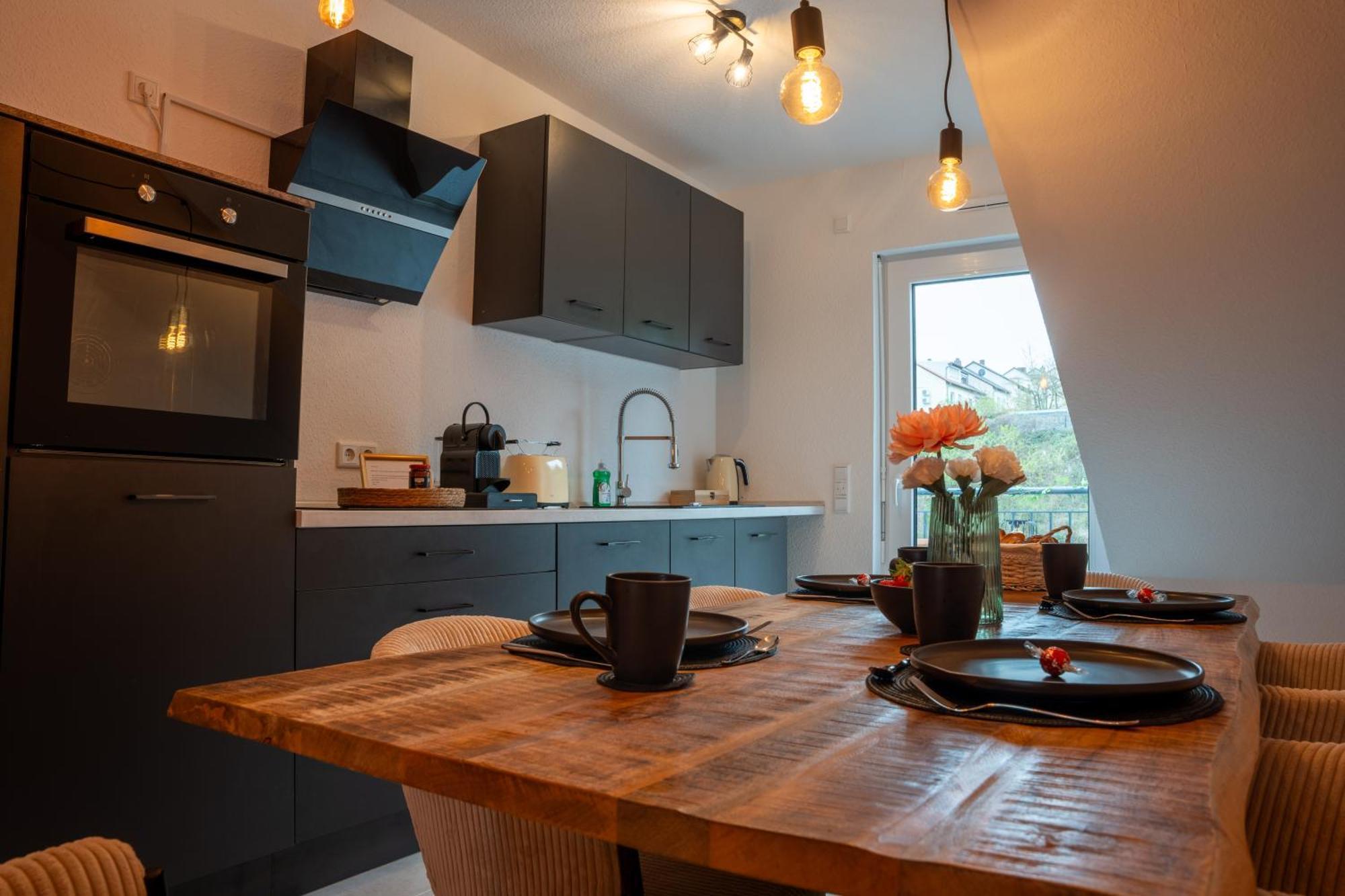 Apartment Schlossberg Residences - Design City-apartment Im Herzen Der Weinstrasse Neustadt an der Weinstraße